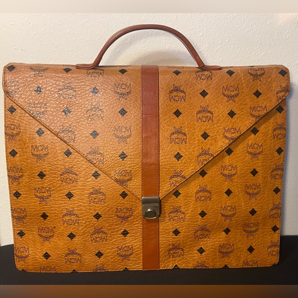 🔥 SALE 🔥 MCM ~ Vintage ~ Briefcase ~ COA ✨💫 Gorgeous